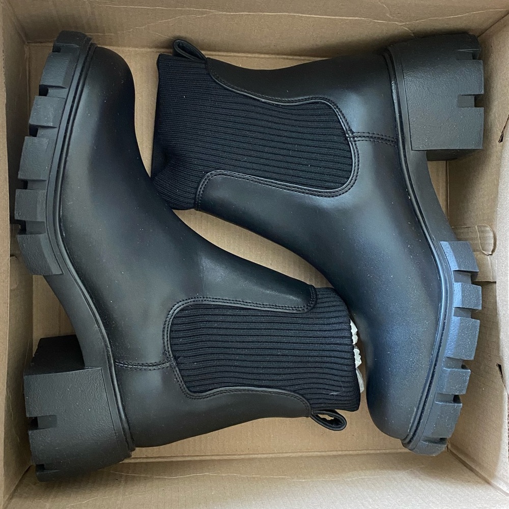 Women’s Steve Madden Black Hayle Heel Boots 9.5